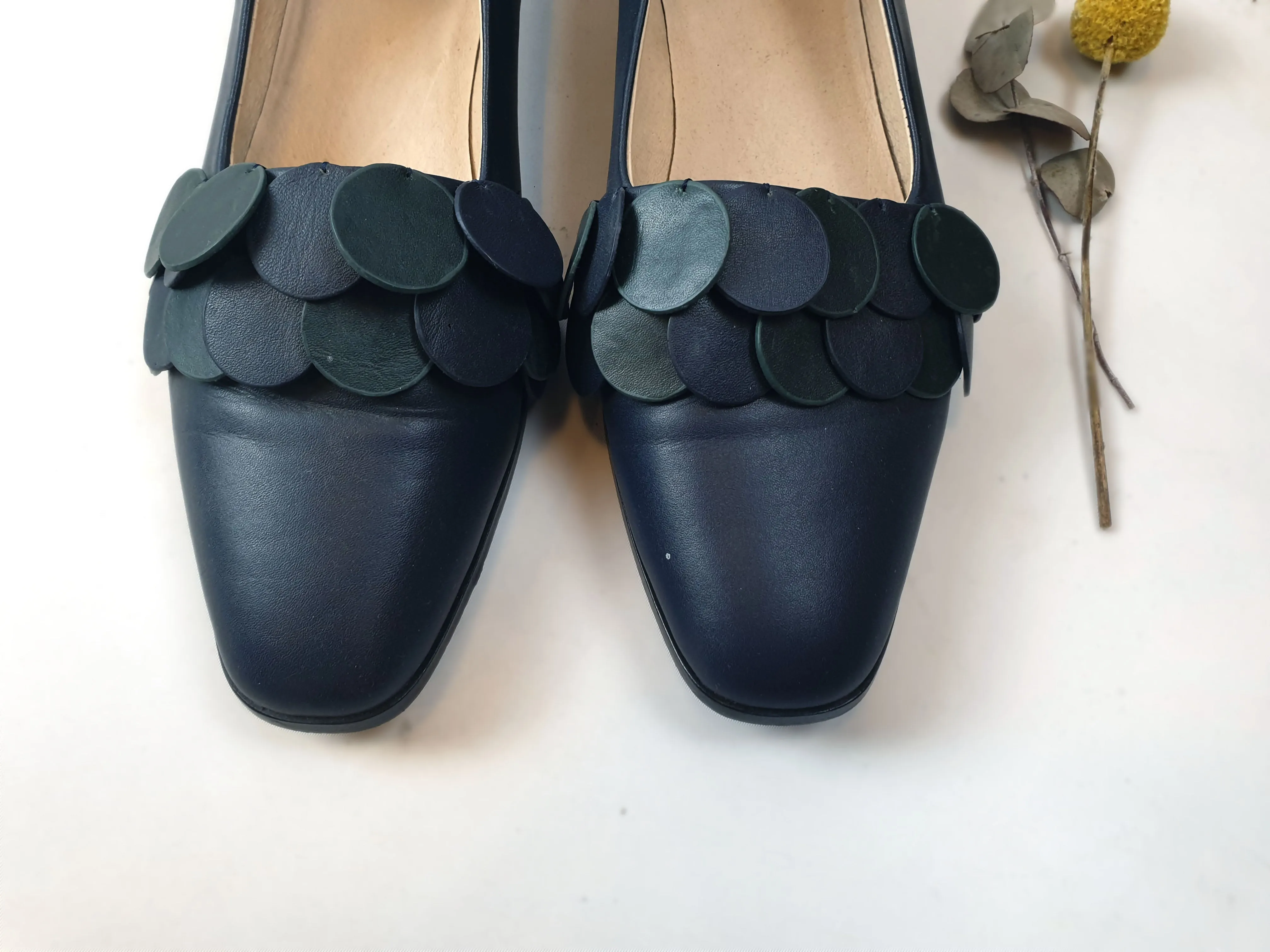 Alpha 60 navy shoes wiith unique front circle detail size 40