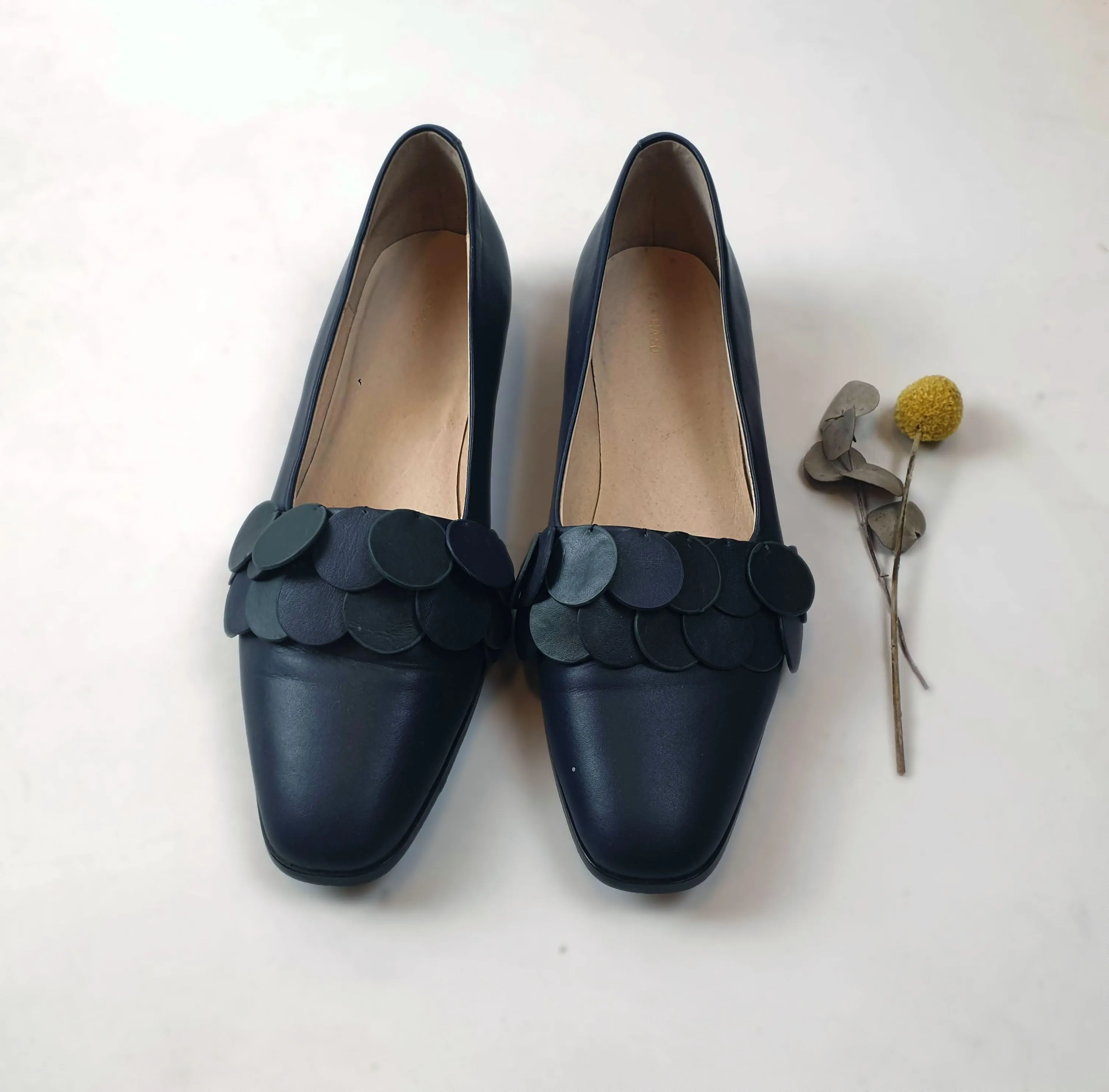 Alpha 60 navy shoes wiith unique front circle detail size 40