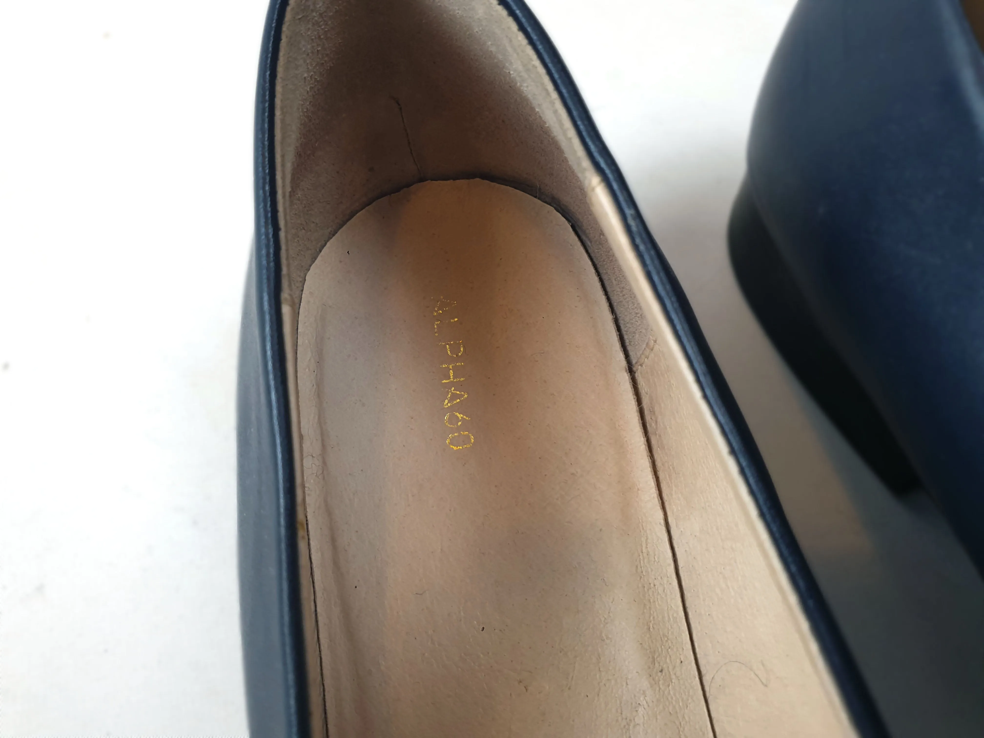 Alpha 60 navy shoes wiith unique front circle detail size 40