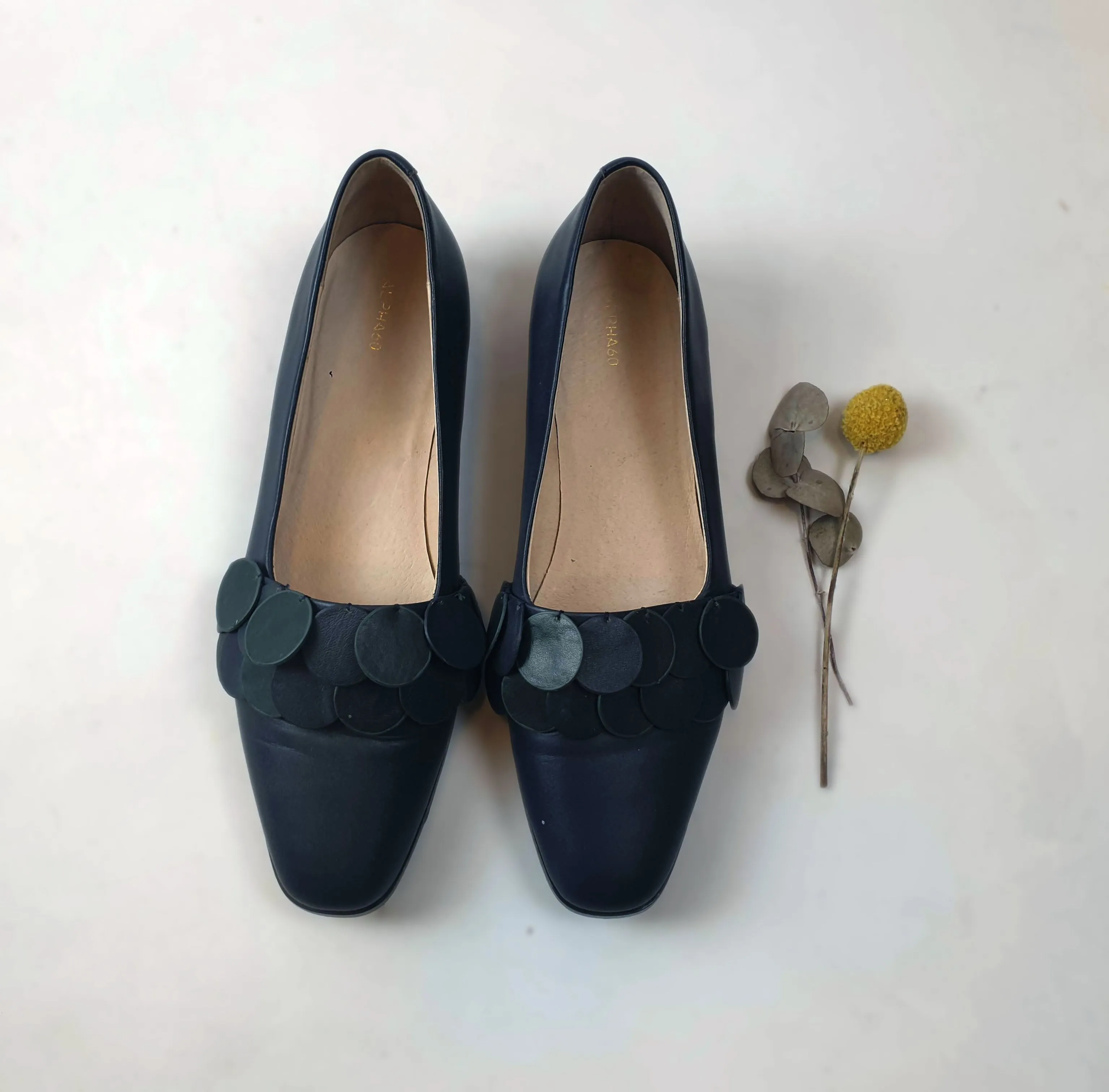 Alpha 60 navy shoes wiith unique front circle detail size 40