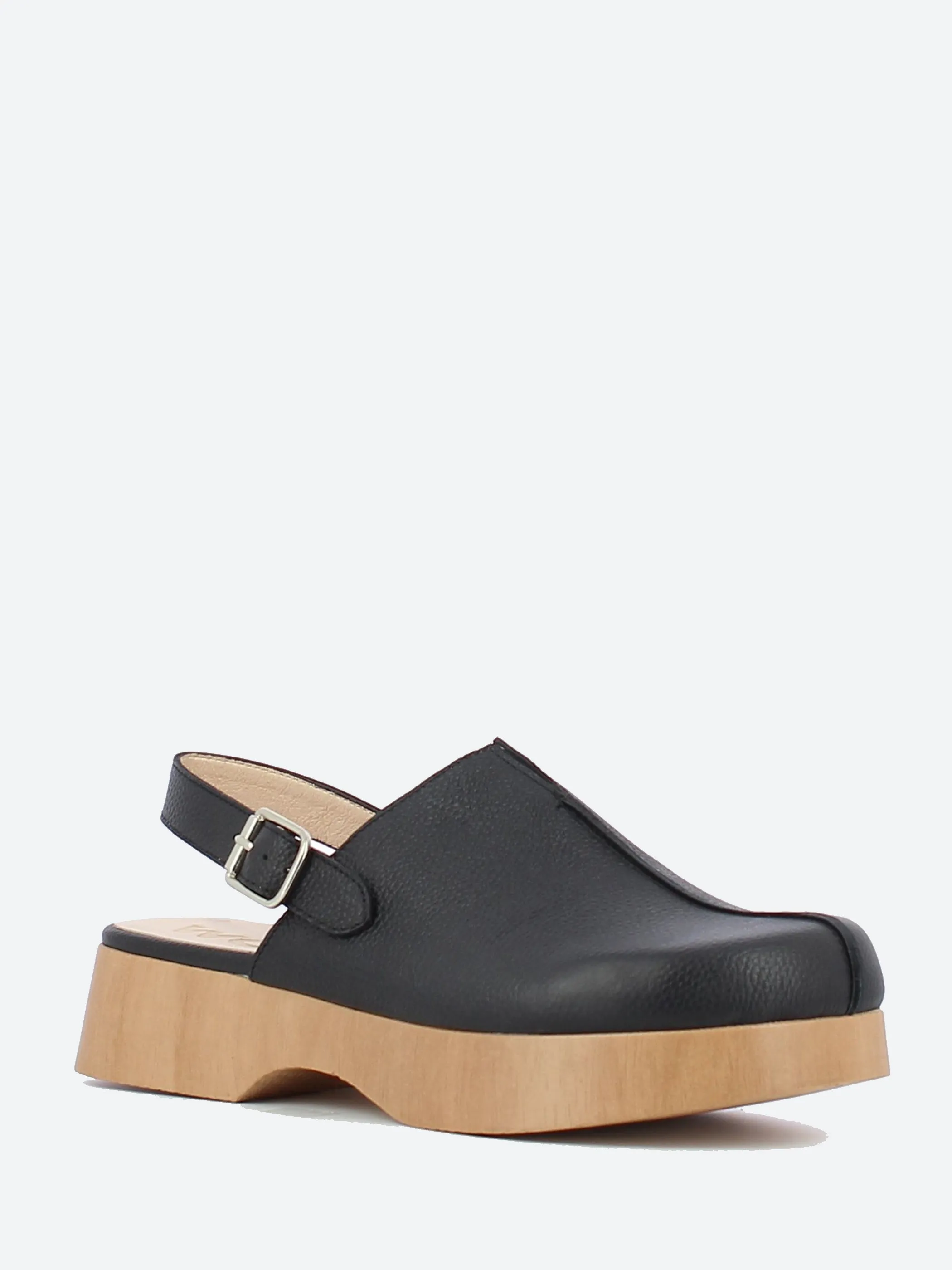 B-8501 Clog