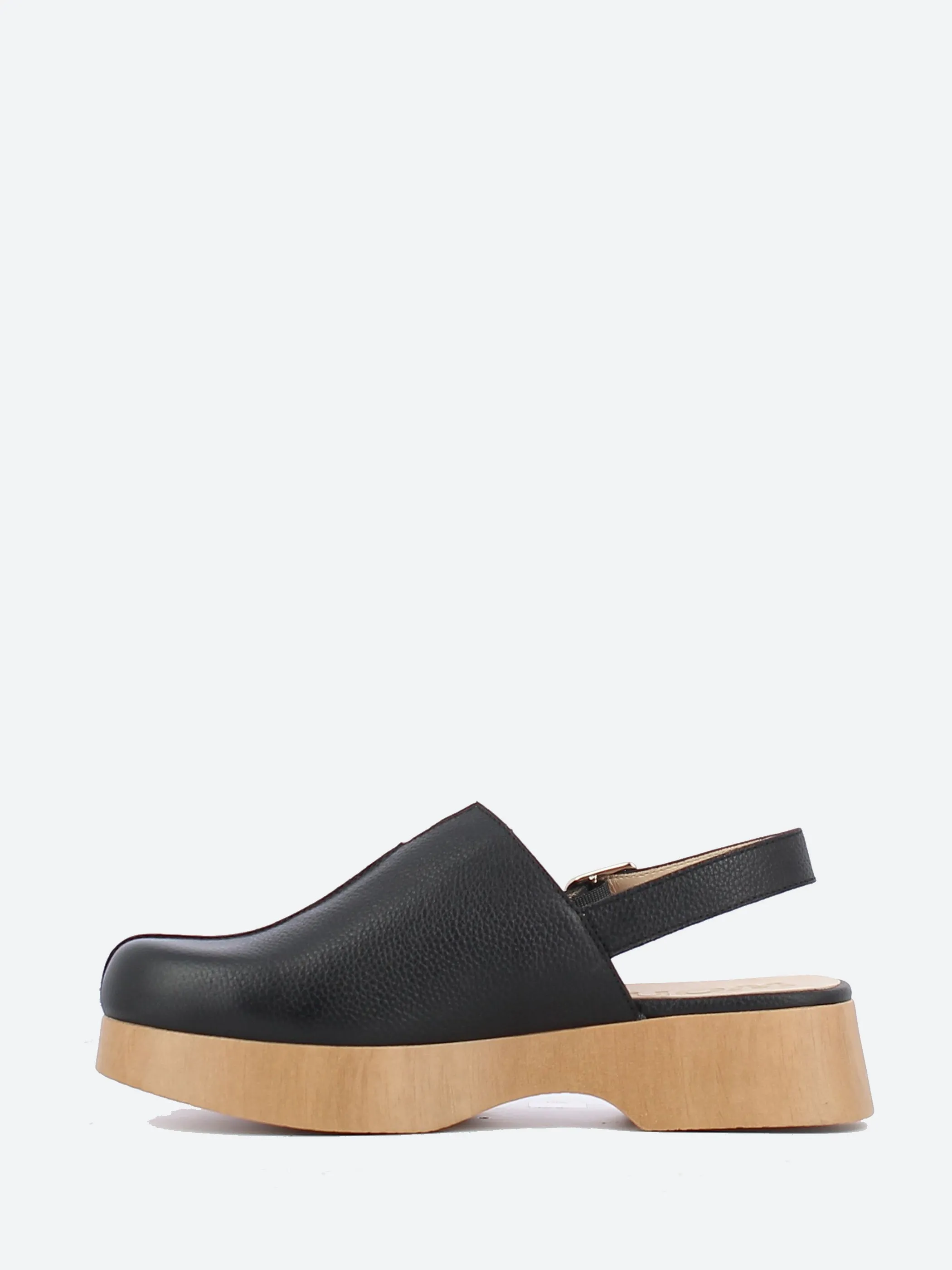 B-8501 Clog