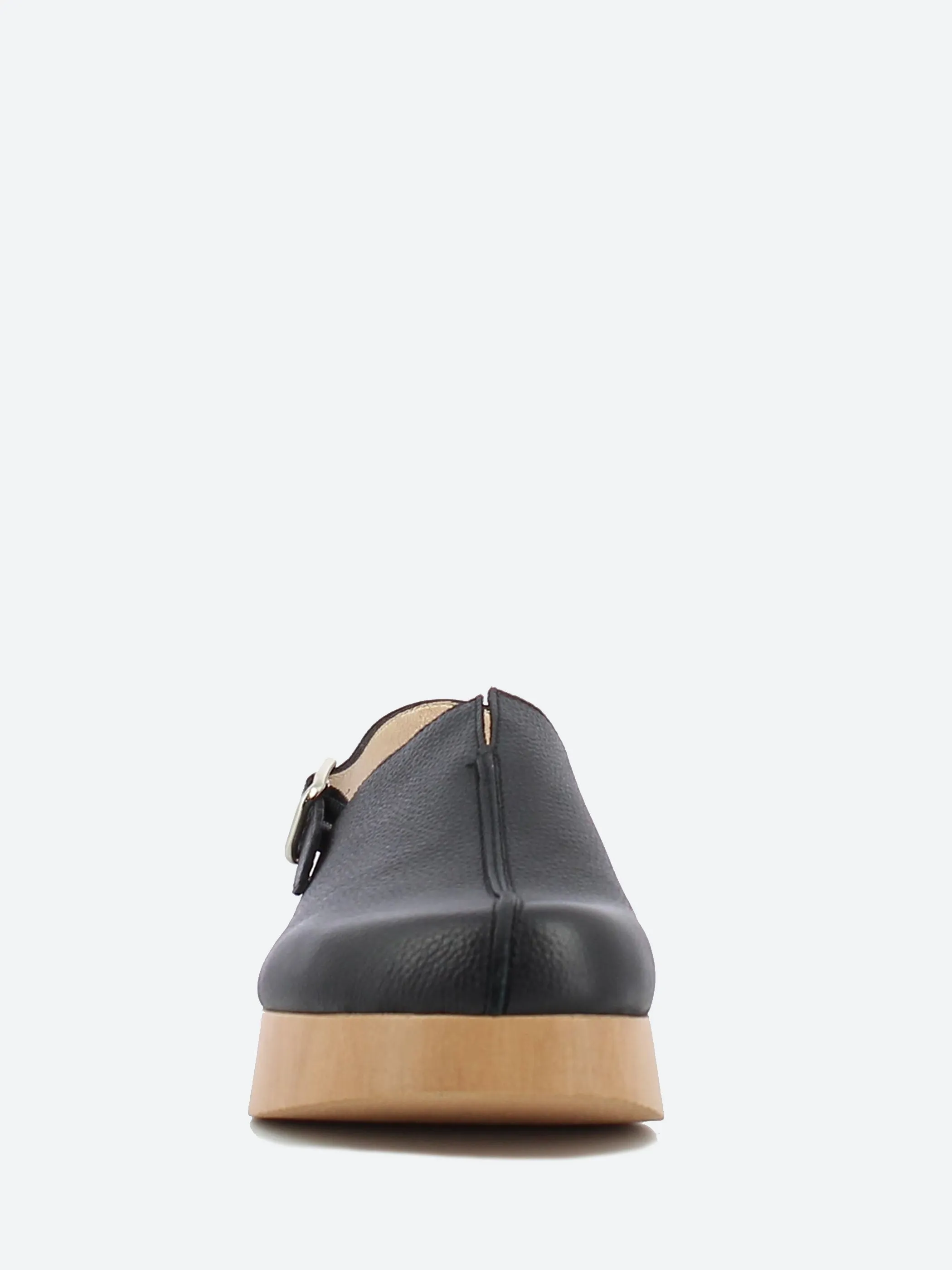 B-8501 Clog