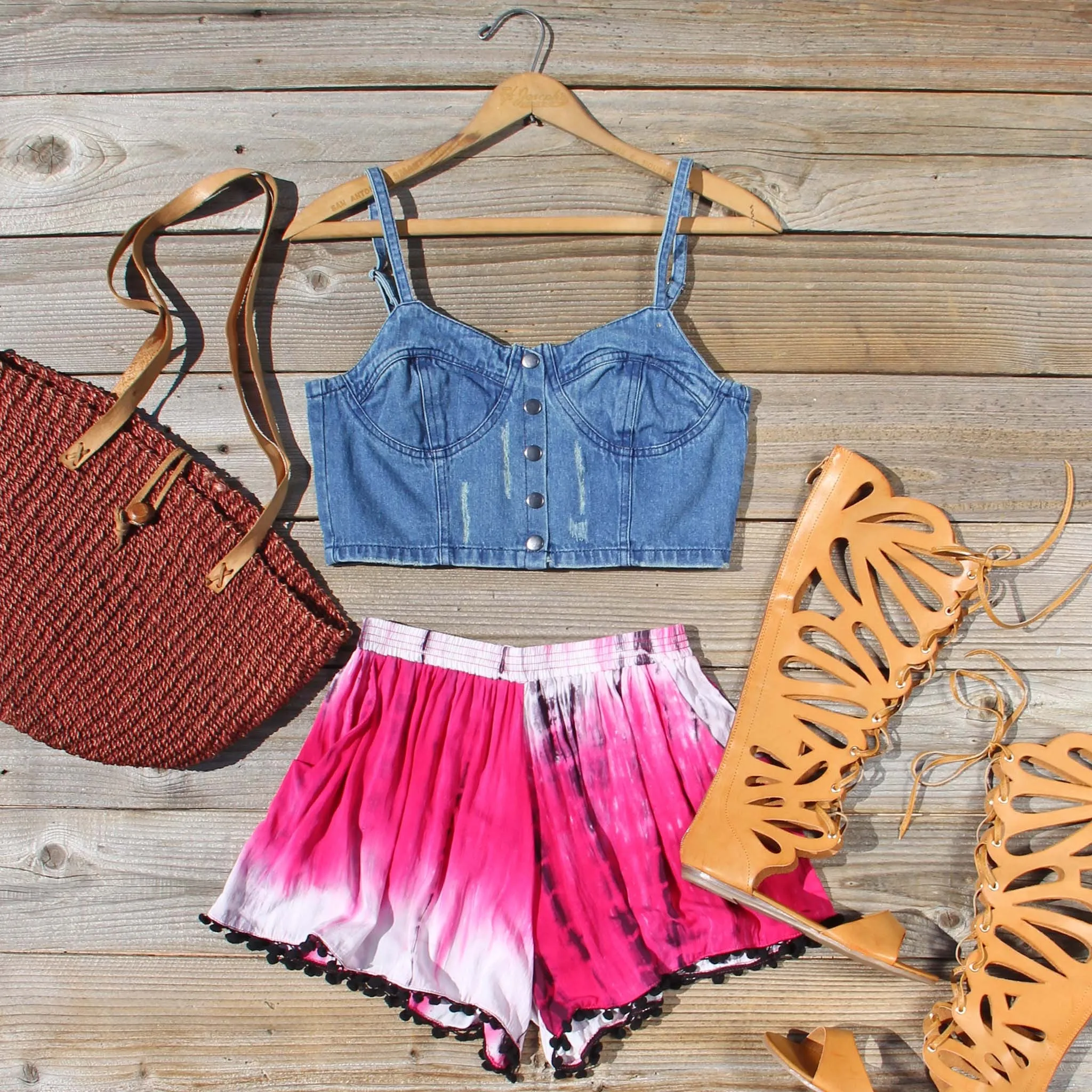 Beach Gypsy Shorts in Pink
