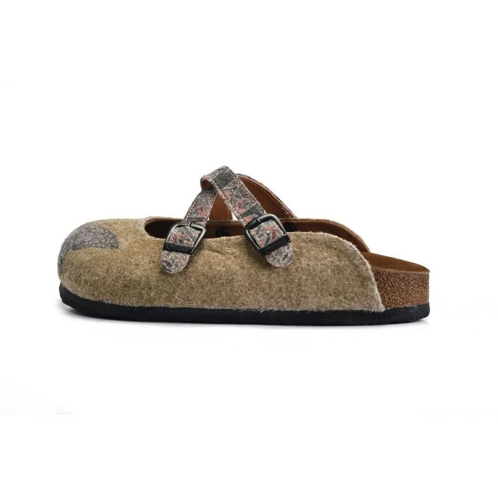 Colored Mixed Patterned Brown and Butterfly Clogs - CAL1203
