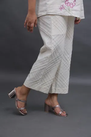 Cream Straight Pant In Cotton