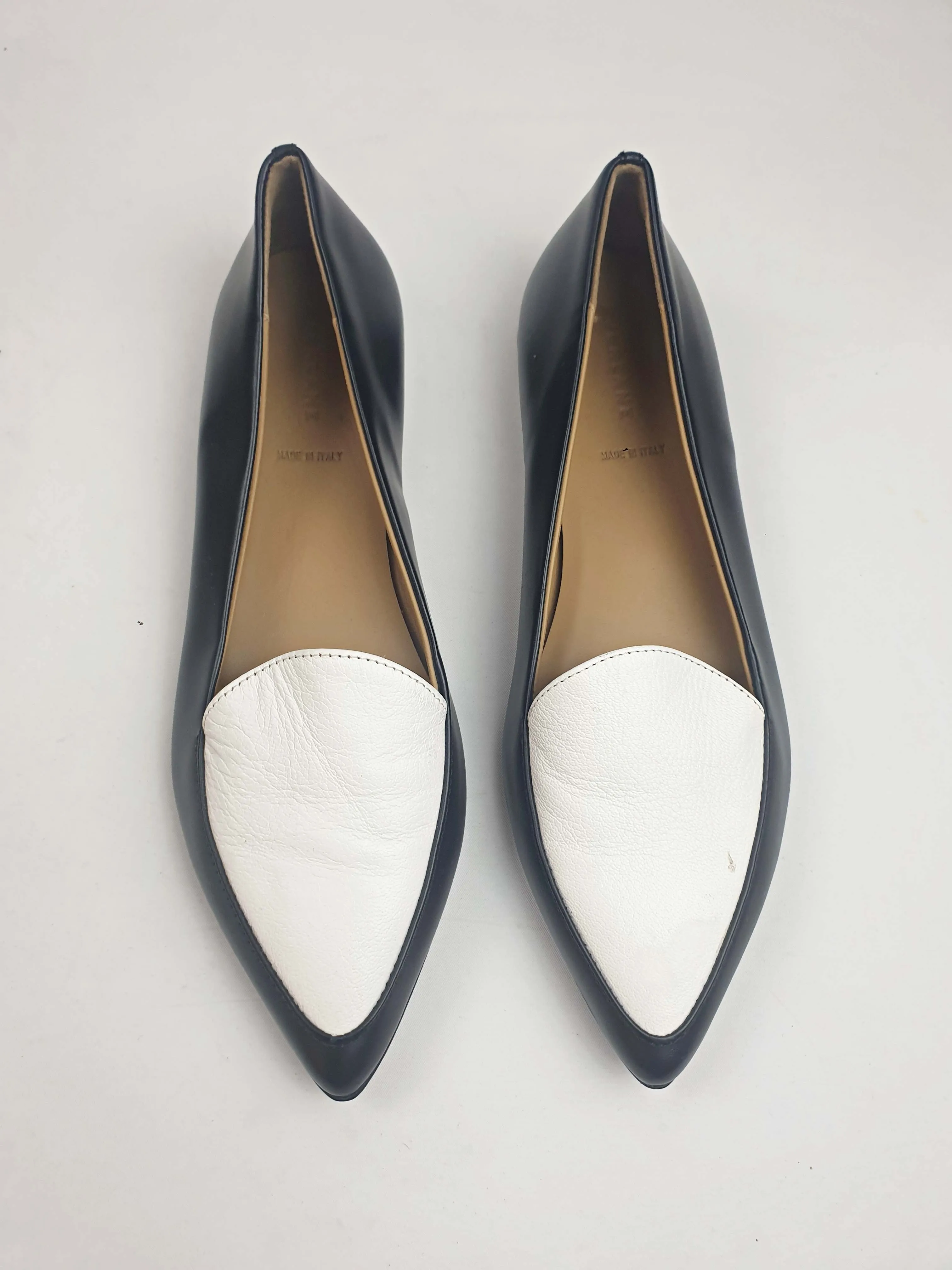 Everlane black and white flat leather shoes size 10