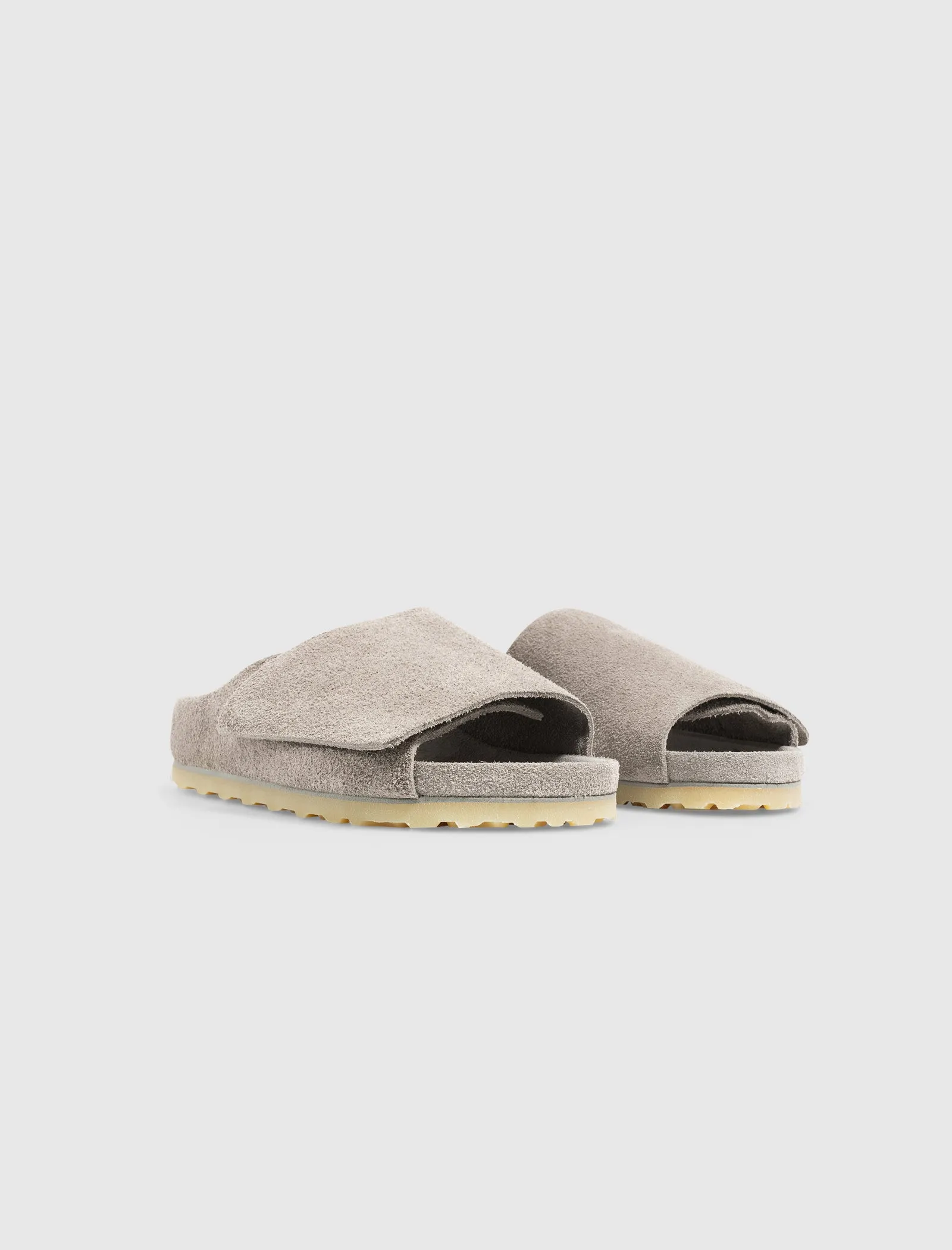 FEAR OF GOD X BIRKENSTOCK THE LOS FELIZ SUEDE "CEMENT"