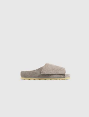 FEAR OF GOD X BIRKENSTOCK THE LOS FELIZ SUEDE "CEMENT"