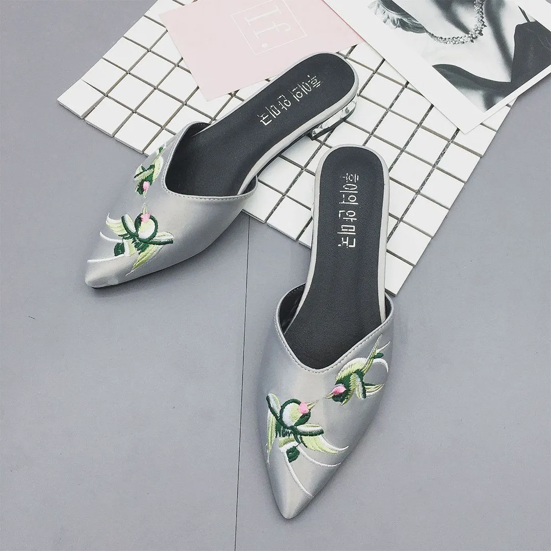 Frauen Spitz Slip Flache Sandalen mit Stickerei Blumen