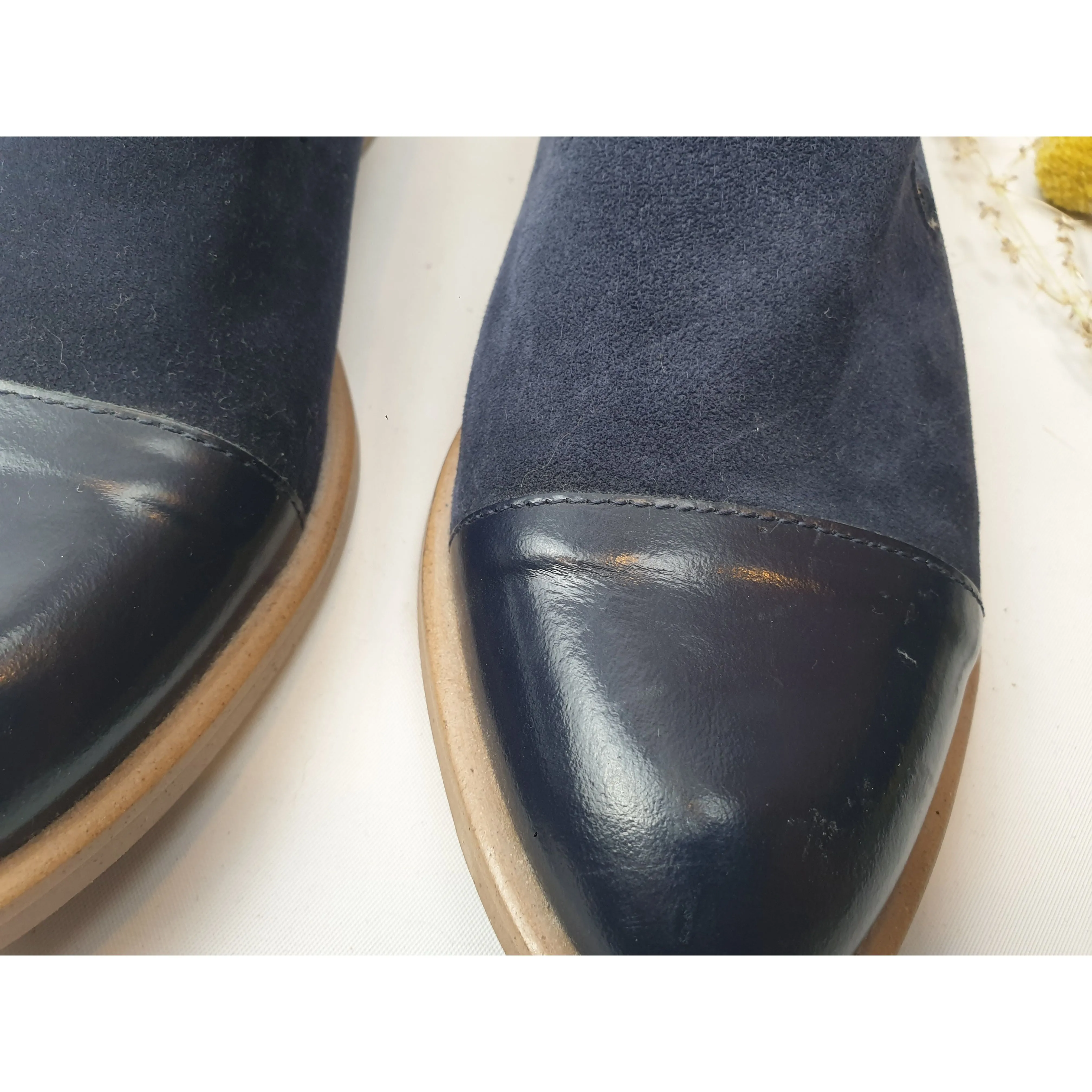 Jonak Paris navy suede leather shoes with contrasting matt toes size 38
