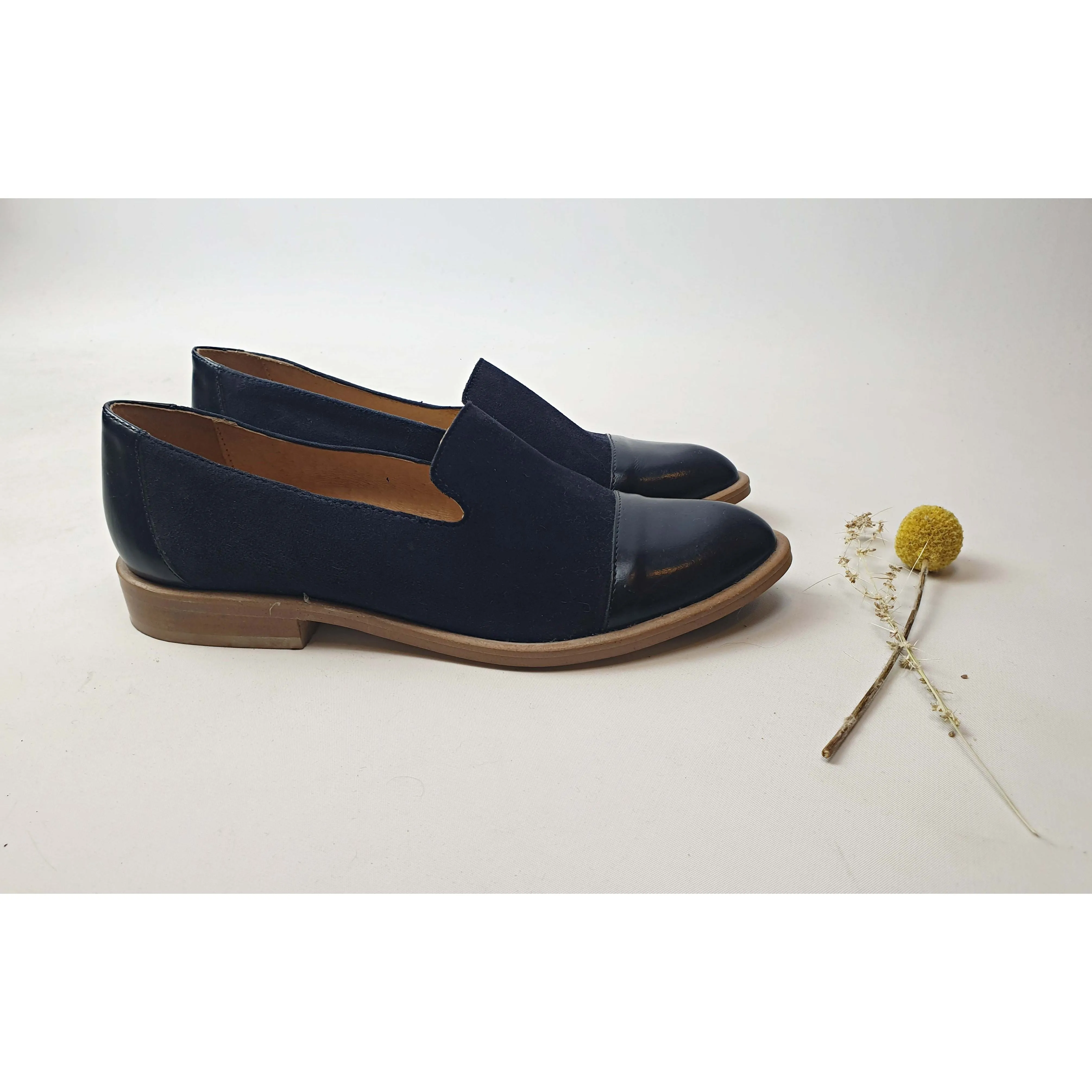 Jonak Paris navy suede leather shoes with contrasting matt toes size 38