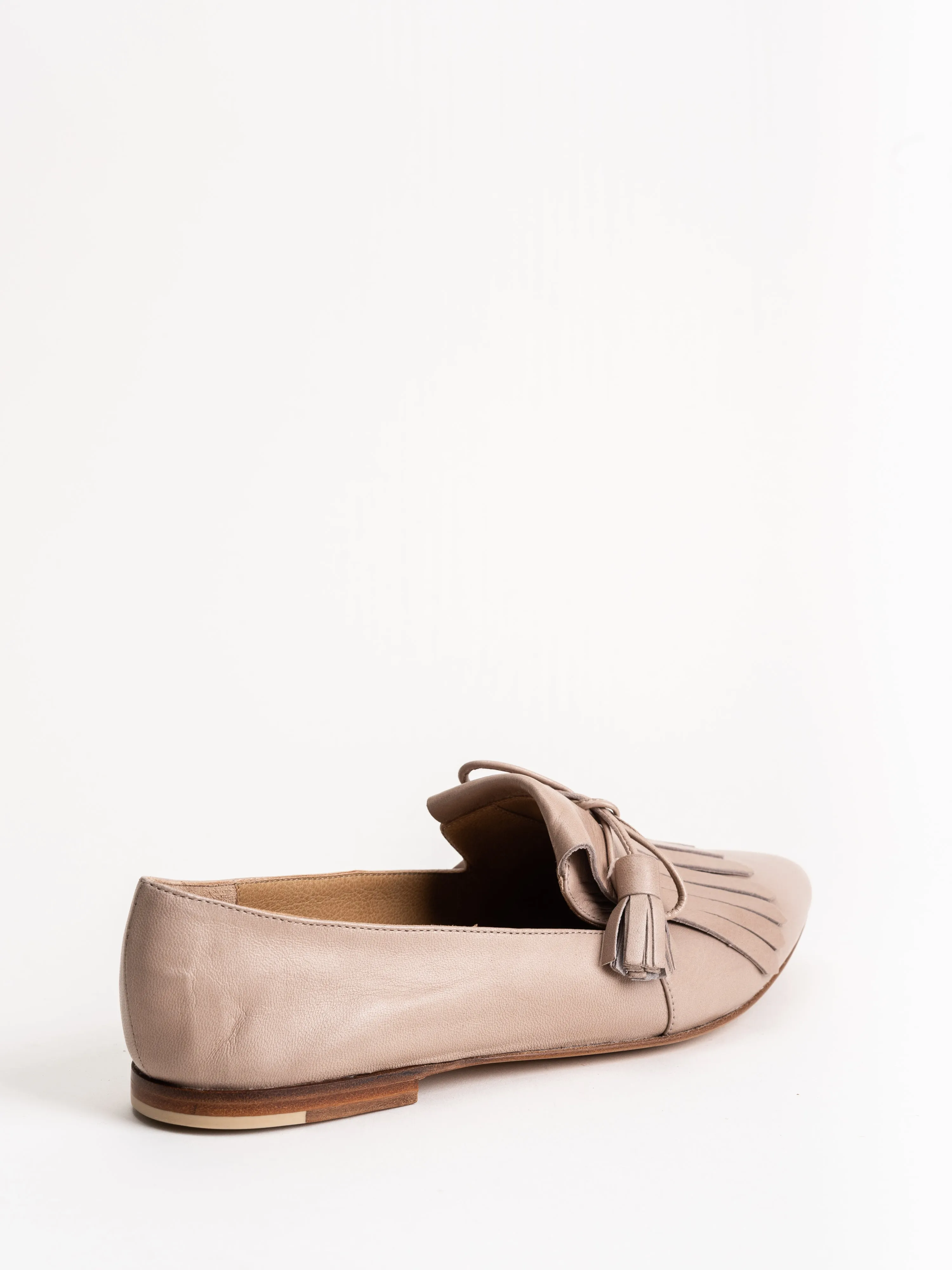 kiltie bow tassle flat - nude
