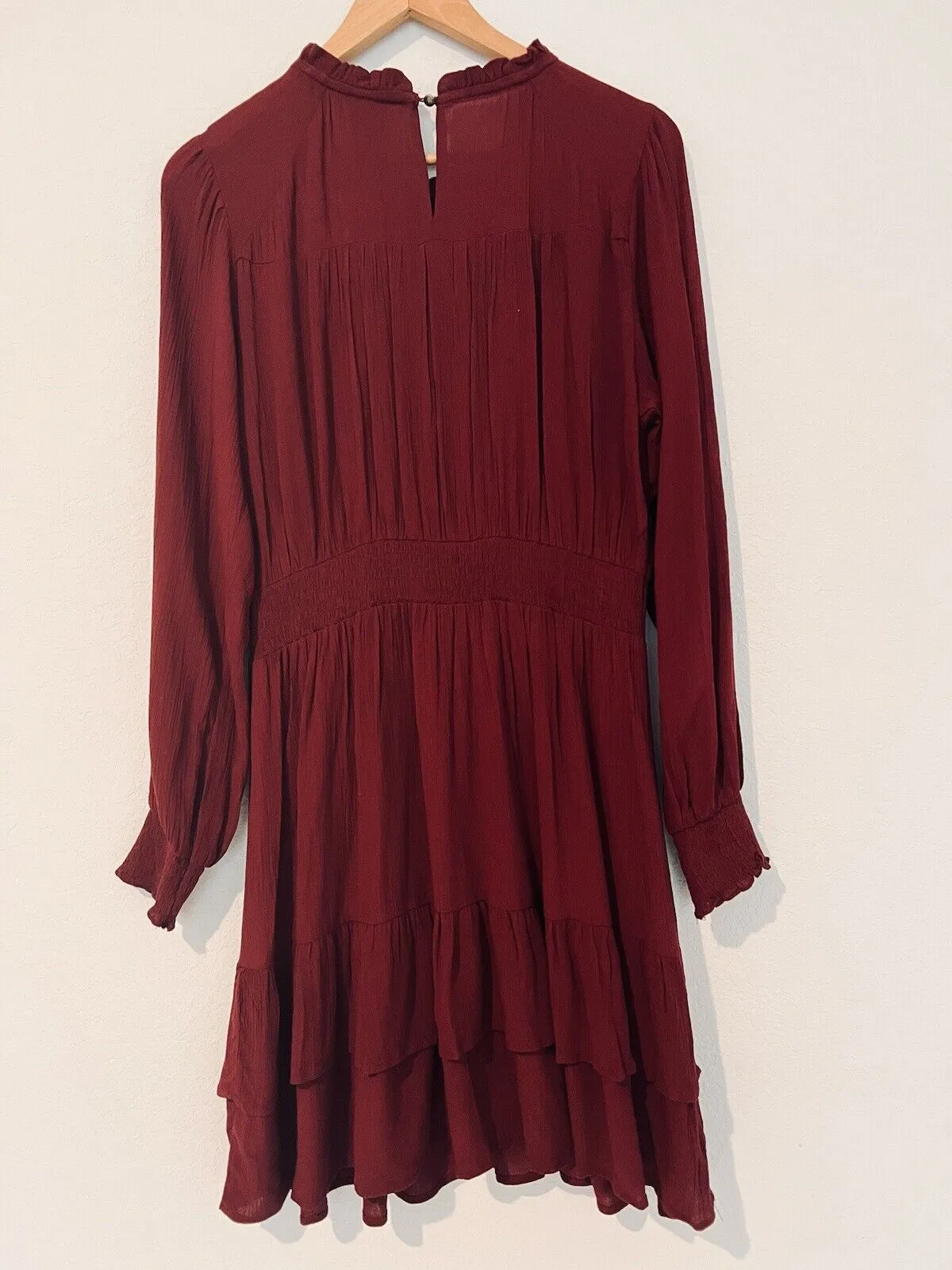 KNOX ROSE Burgundy Long Sleeve Dress Sz M Ruffle Tiered Boho Knee Smock Wrist