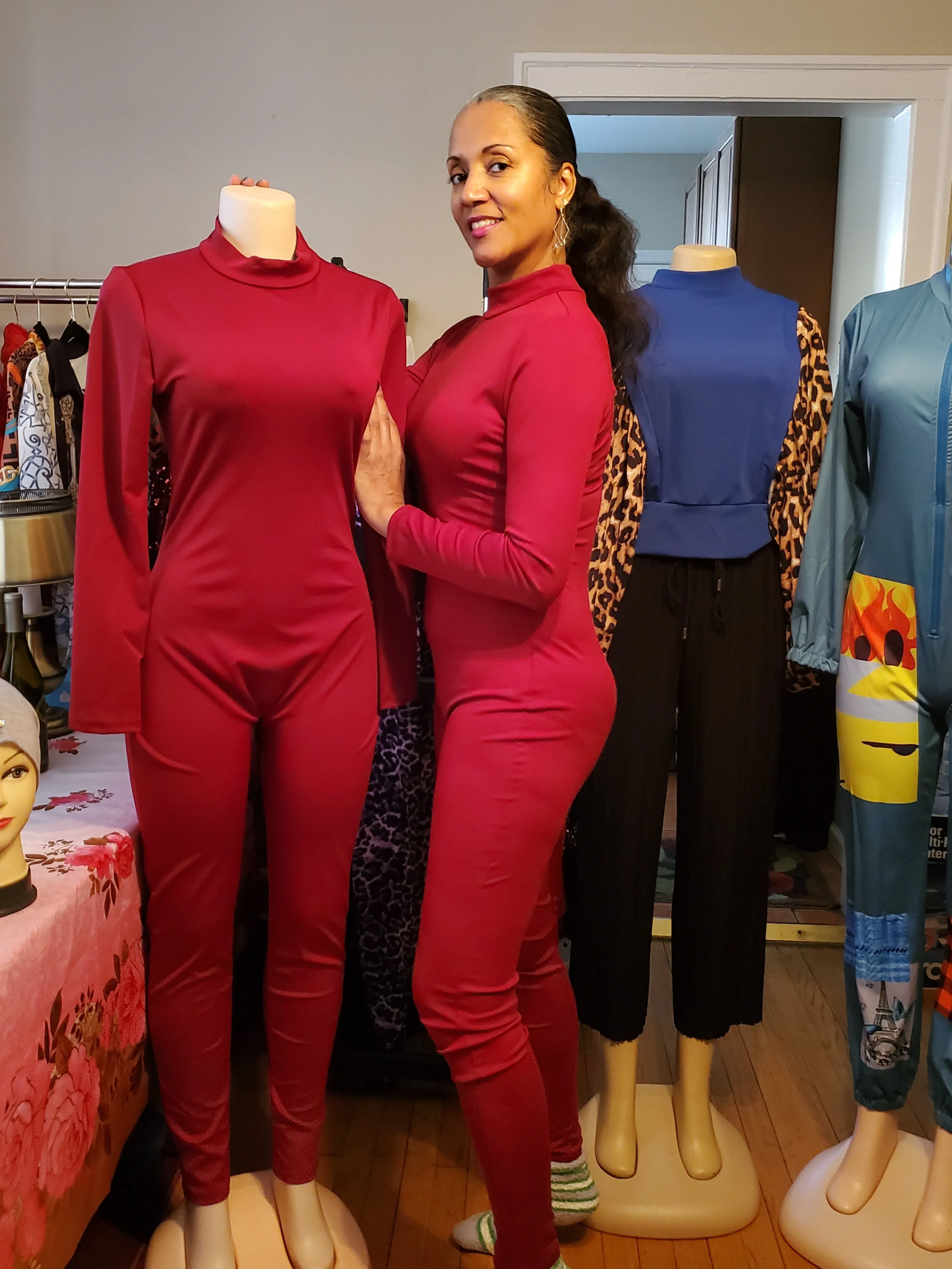 LEARN HOW TO DRESS "MANNEQUINS" WITH DIFFERENT STYLES "COURSE"