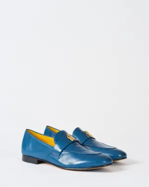 lock flat loafer