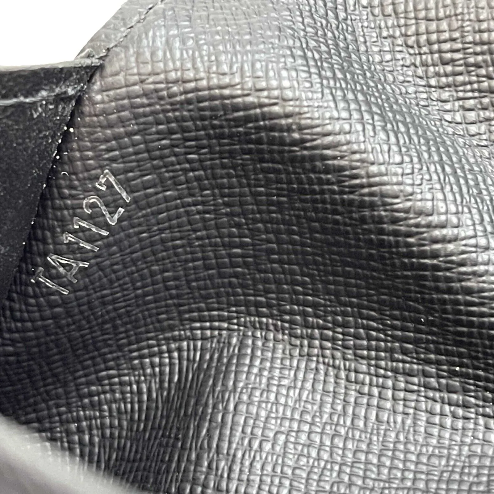 Louis Vuitton - Damier Graphite Wallet - 4 Pocket / 18 Card Slots