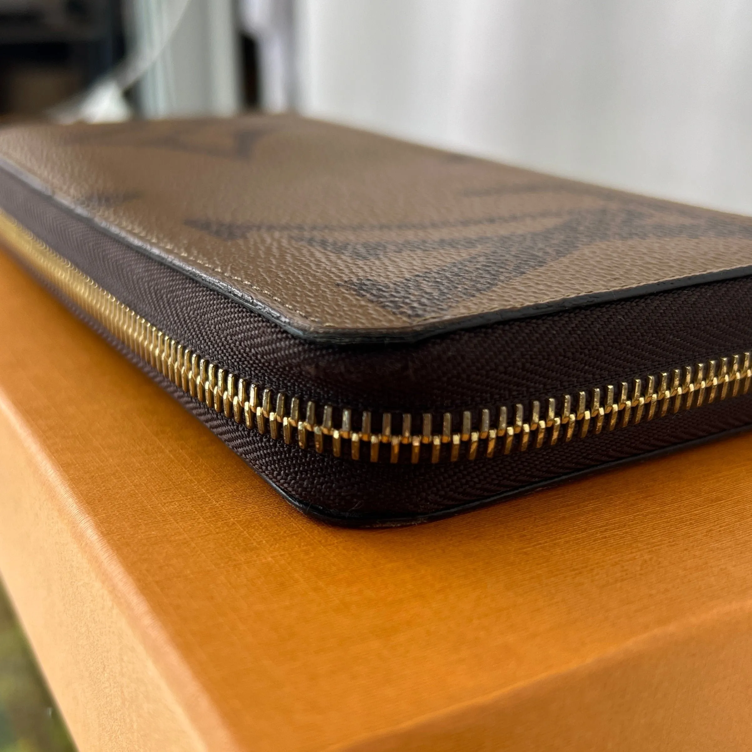 LOUIS VUITTON Monogram Giant Reverse Zippy Wallet