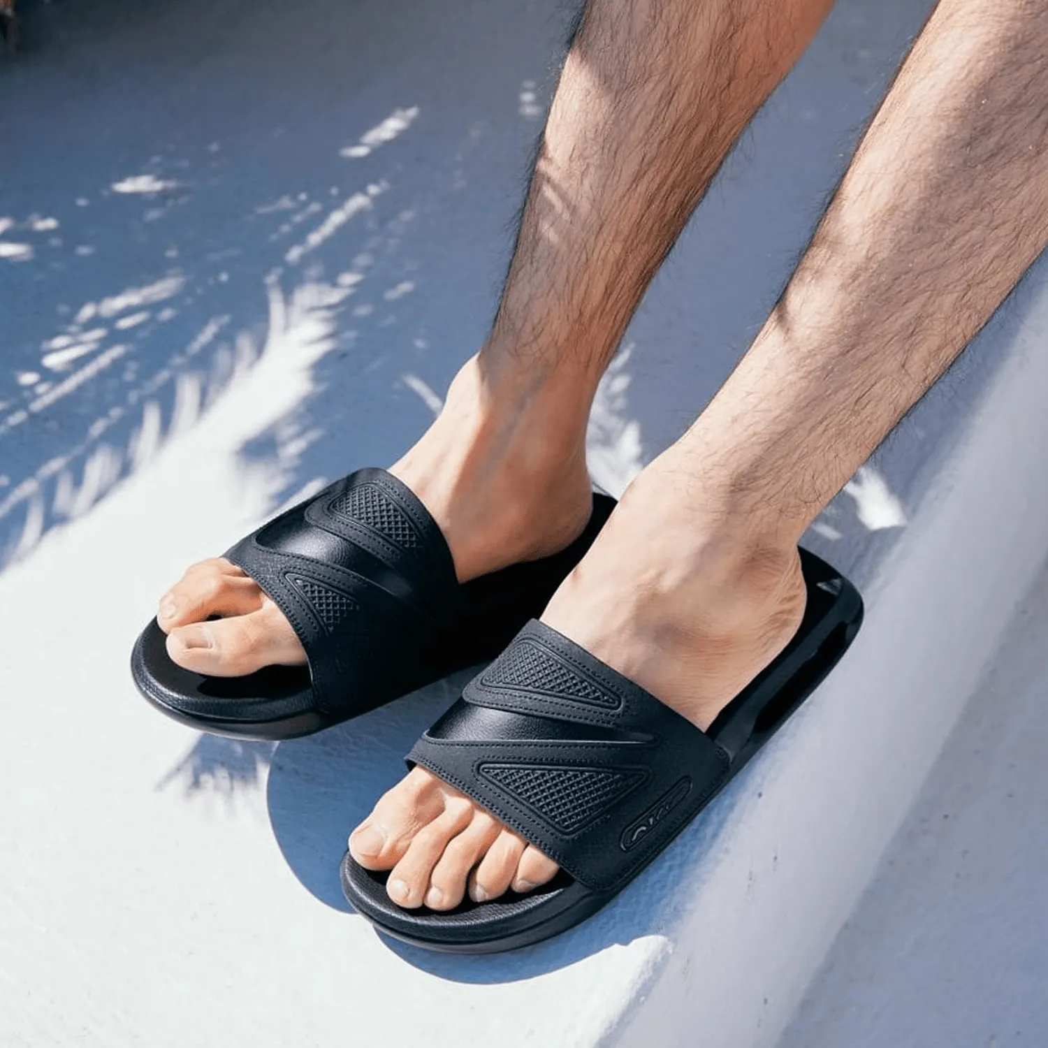 Men's Air Max Cirro "Triple Black" Slides