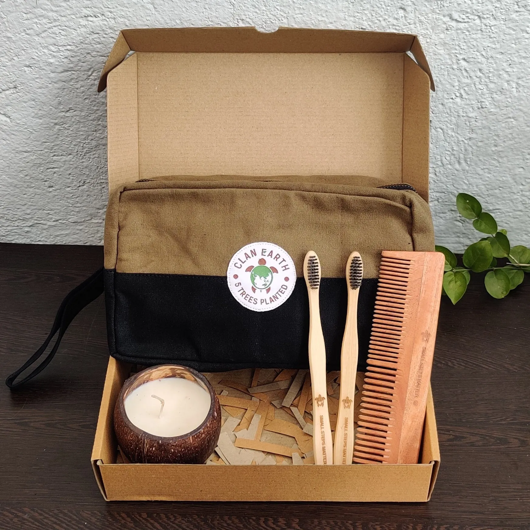 Men's Sustainable Gift Kit - Personal Care Gift Hamper - Dopp - Coco Candle