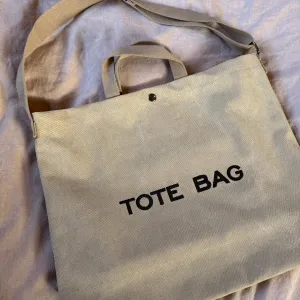 Minimalist Canvas Tote Bag - Tan