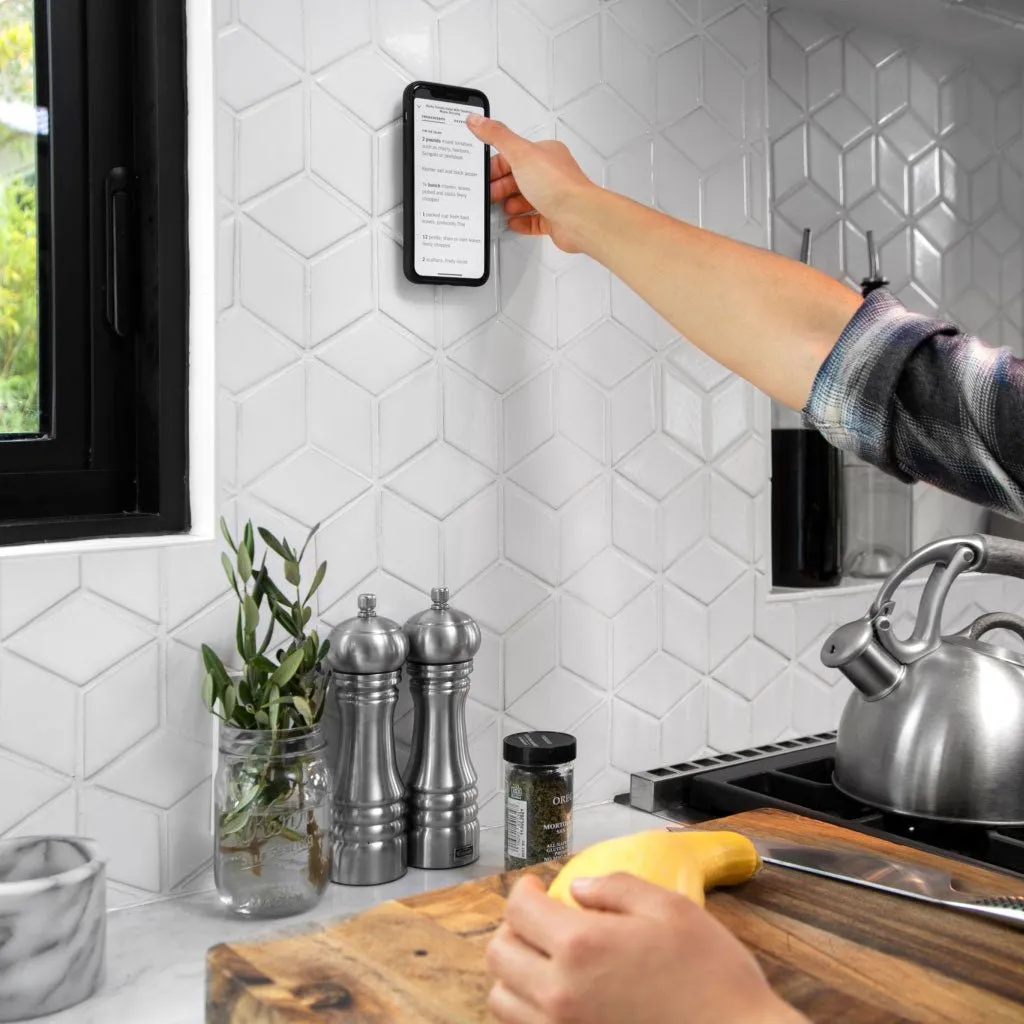 Mobile Wall Mount by Peak Design/ PD-M-WM-AA-CH-1
