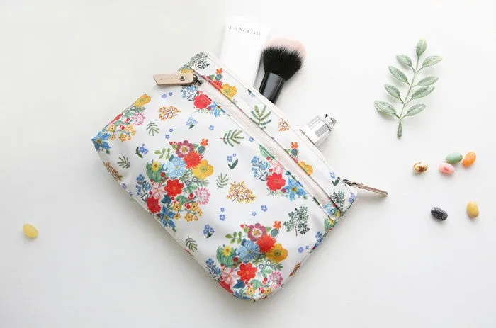 Nathalie Lete Flat Pouch - Big Bouquet Ivory