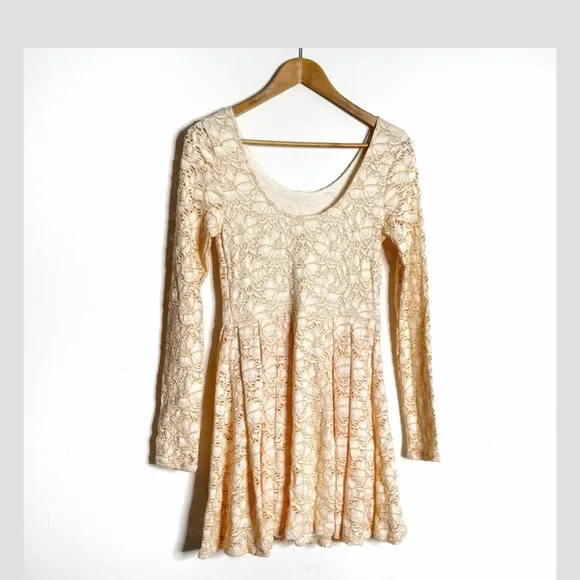 NWT Free People Lace Dress Ivory Peach Long Sleeve Stretch Knit Dress Size Small
