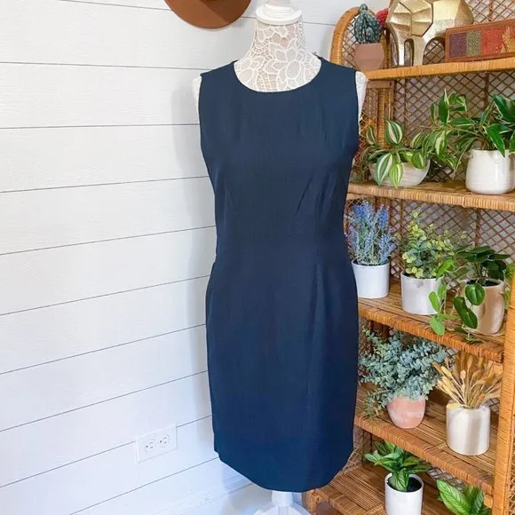 NWT T Tahari Sleeveless Sheath Midi Dress Denim Navy Blue size 8