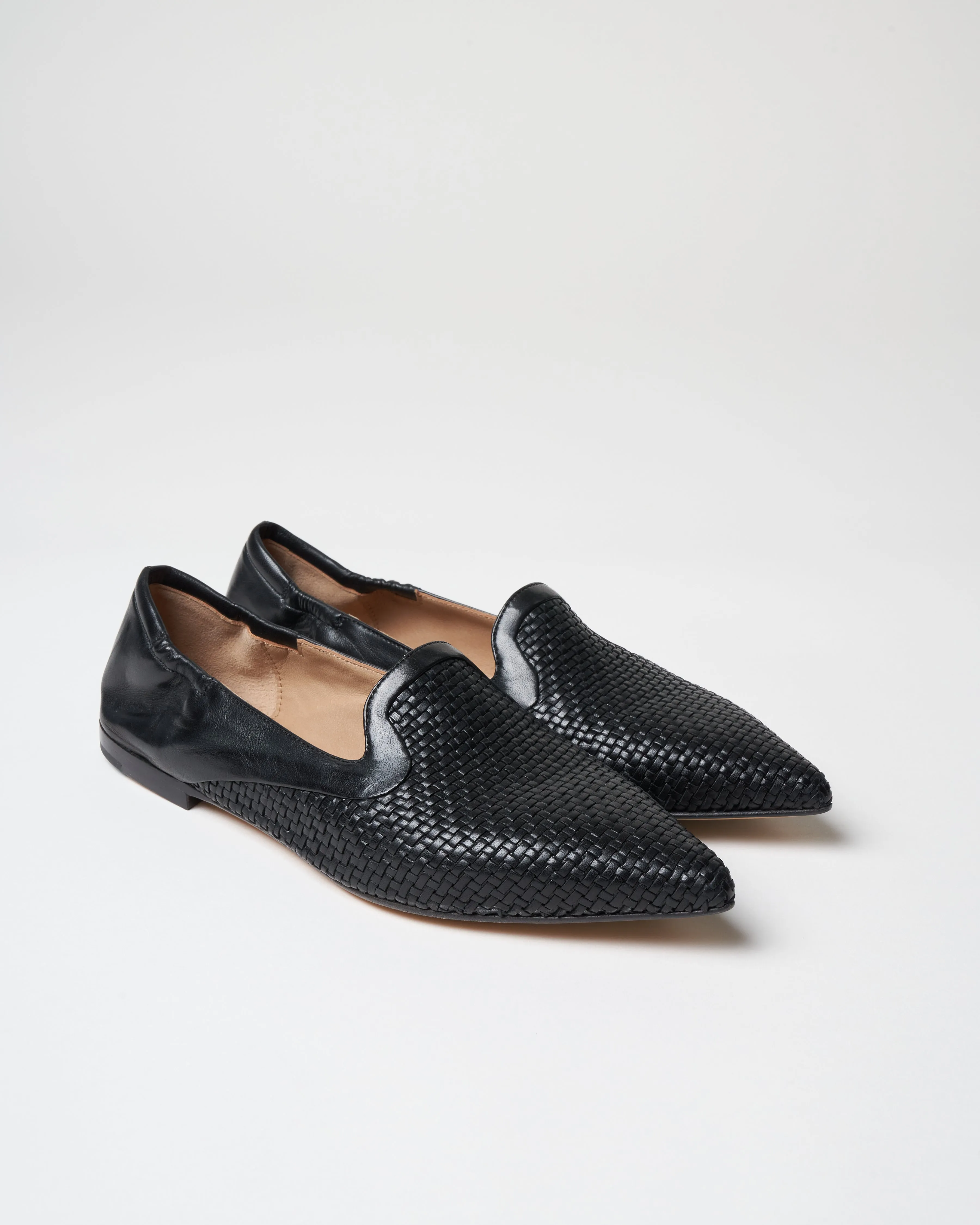 pointed toe flat - black glove leather
