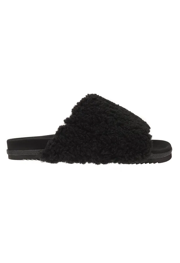ROAM Black Fuzzy Slides