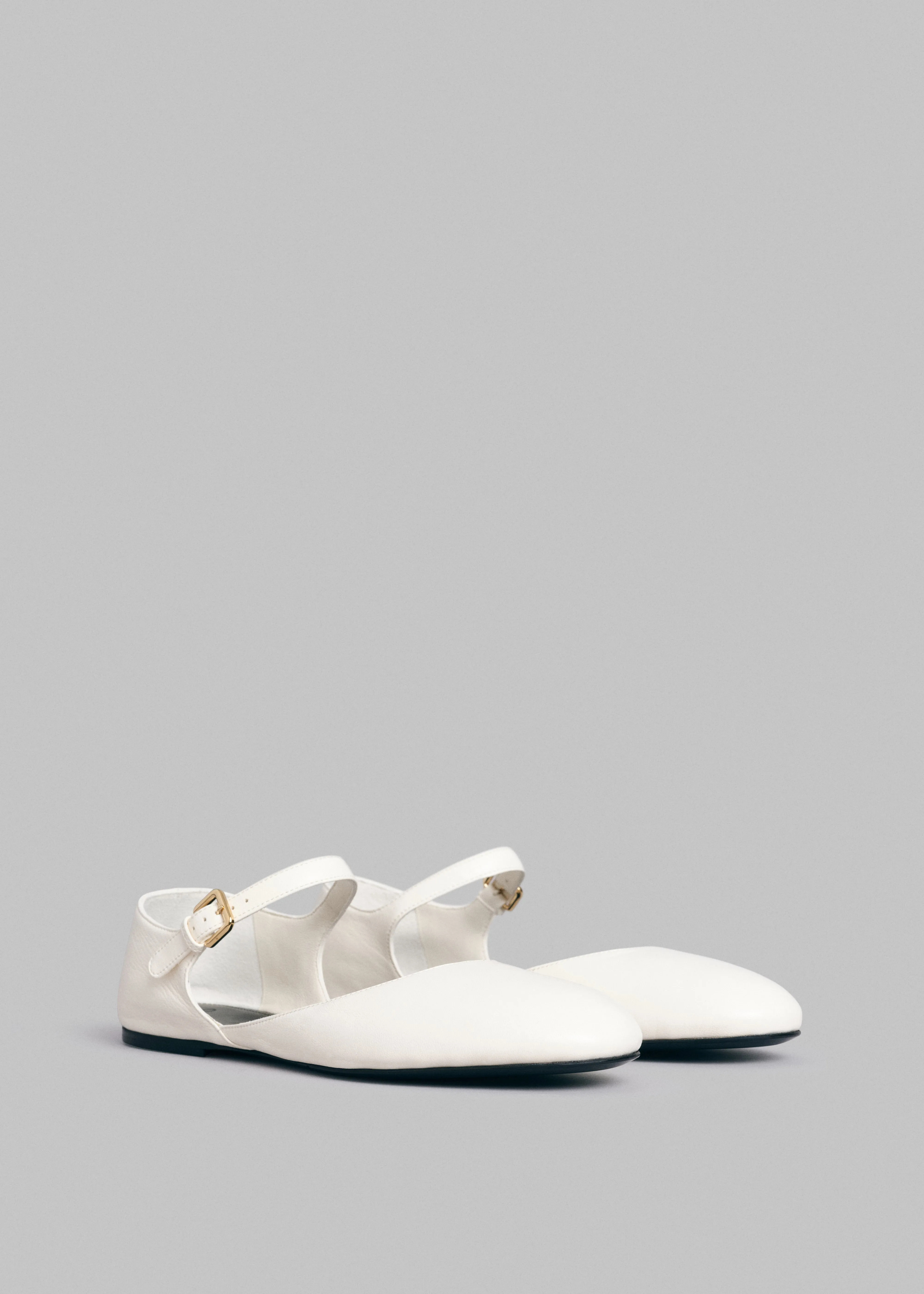 Round Toe D'Orsay Flat in Leather - Ivory