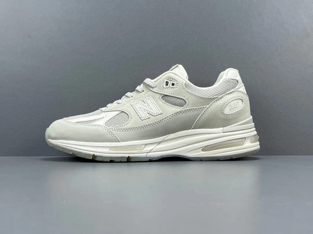 STONE ISLAND x 991v2 MADE IN ENGLAND GHOST PACK BEIGE