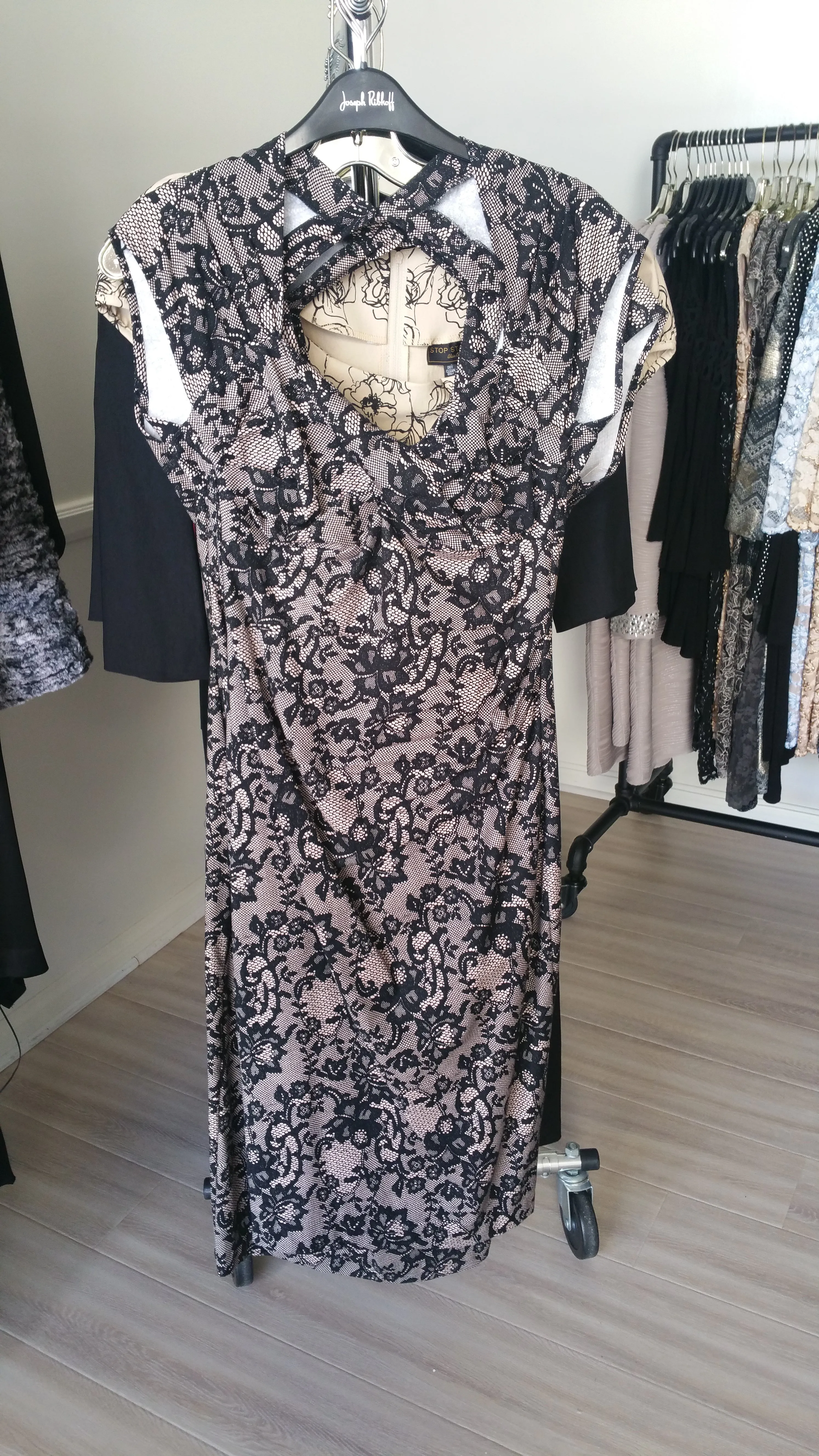 Stop Staring Beige, Pink and Black Lace Sweetheart Neck Short Dress