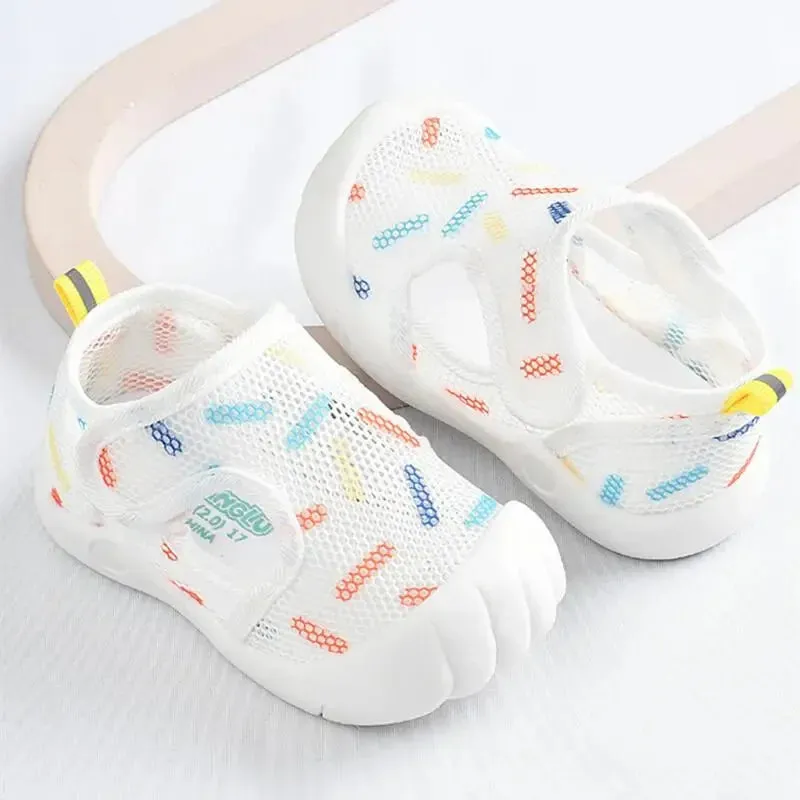 Summer Mesh Breathable Non slip Walking Shoes for Boys and Girls