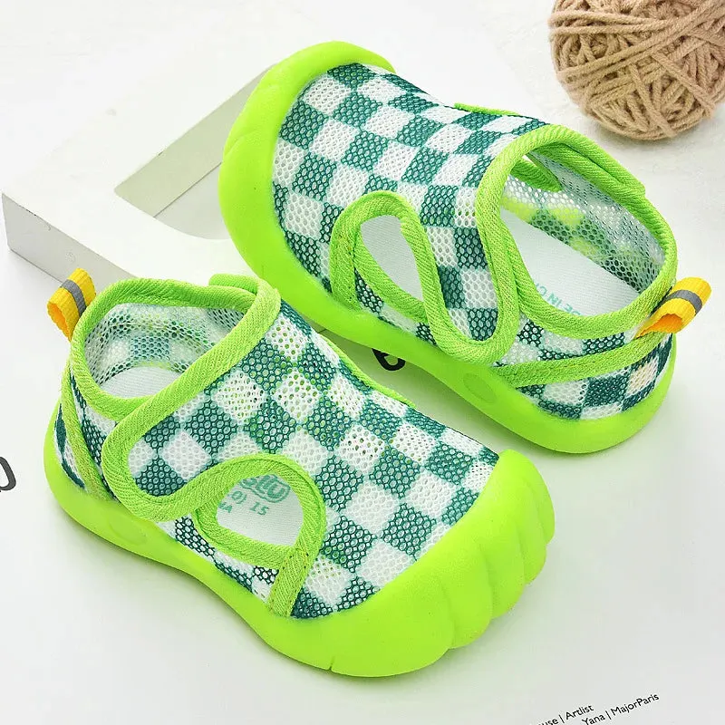 Summer Mesh Breathable Non slip Walking Shoes for Boys and Girls