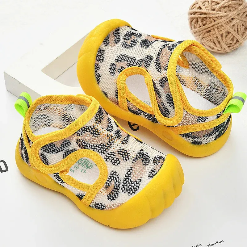 Summer Mesh Breathable Non slip Walking Shoes for Boys and Girls