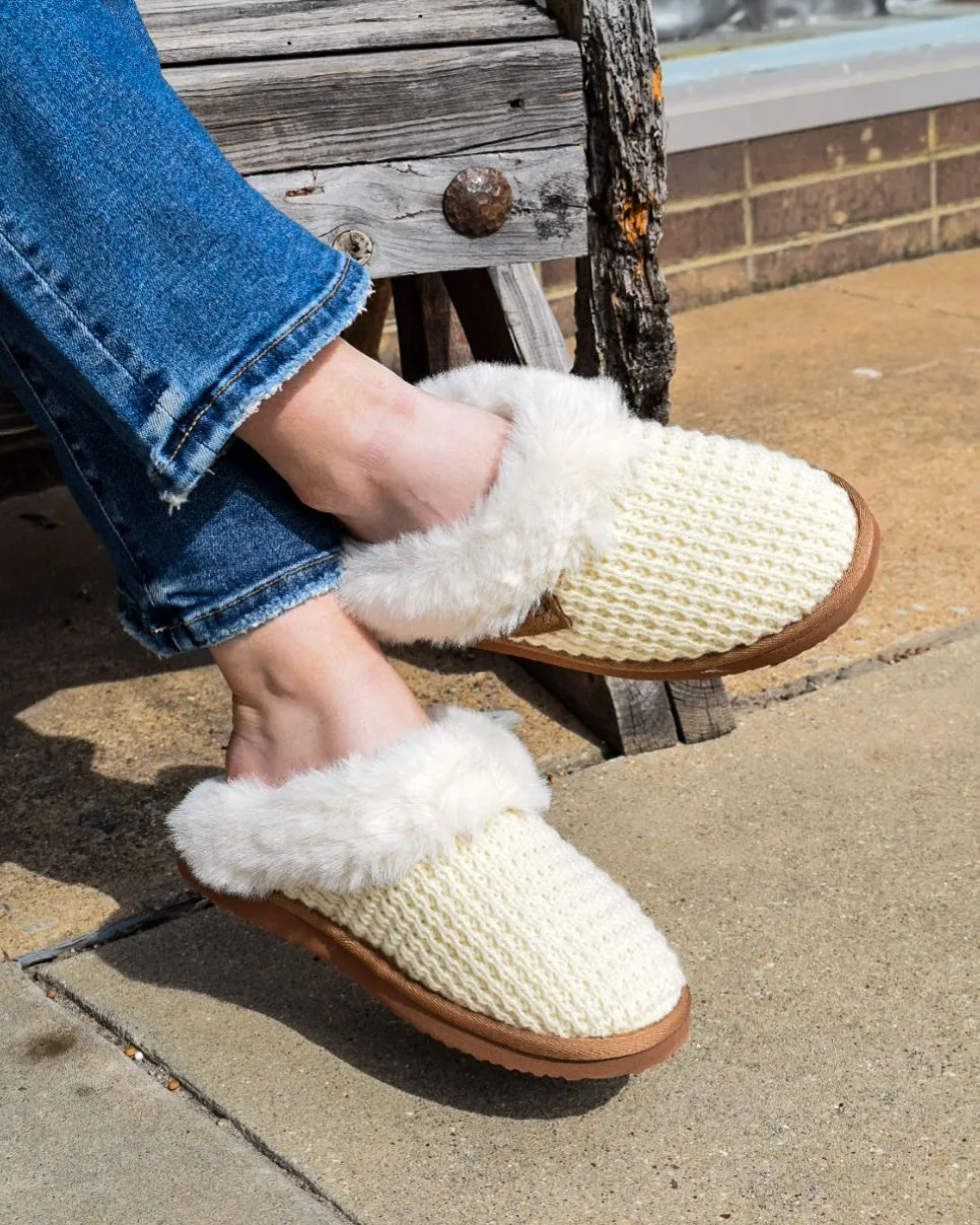 SWEATER SLIPPERS BY VERY G - CREAM