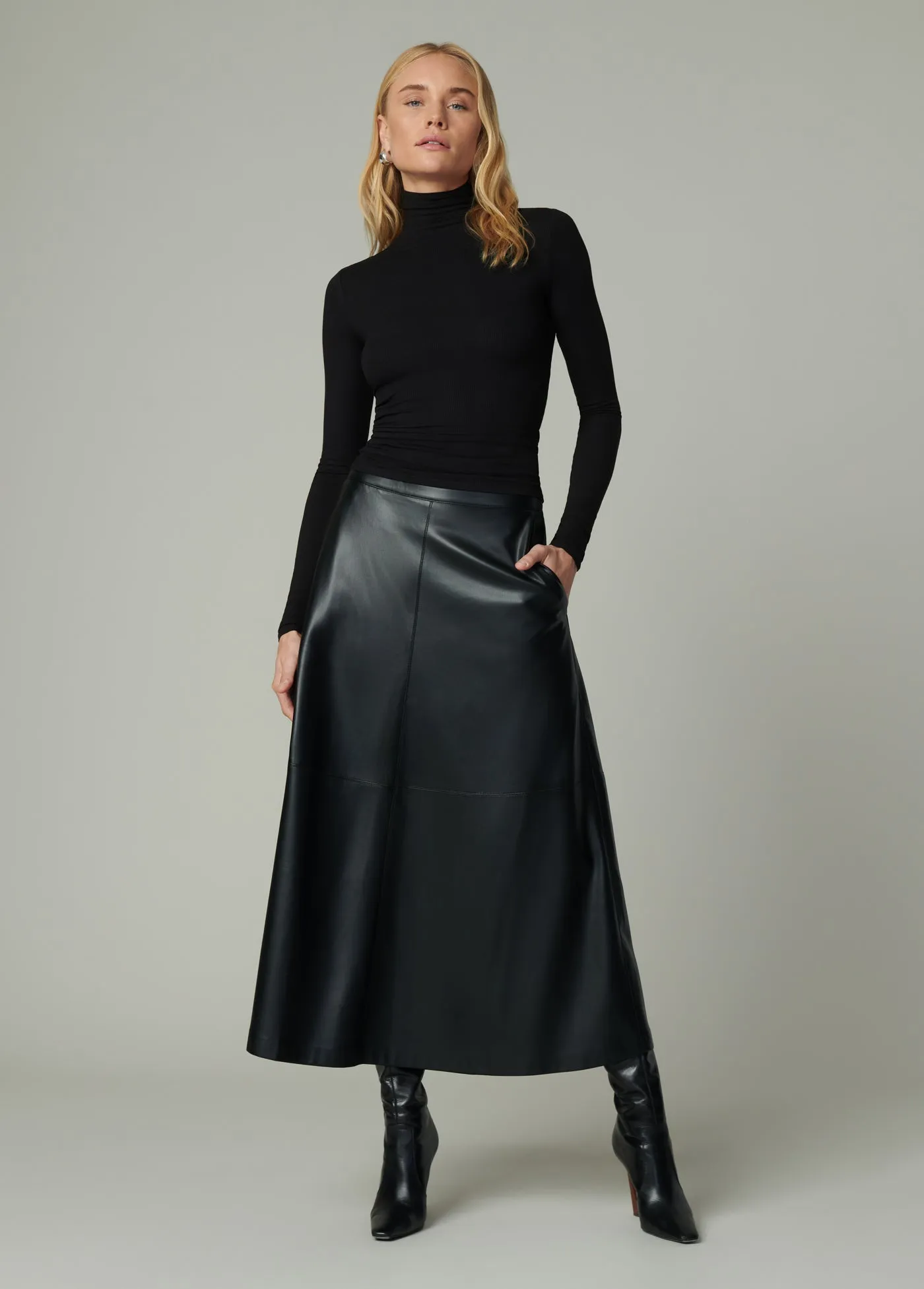 THE TAVI VEGAN LEATHER SKIRT