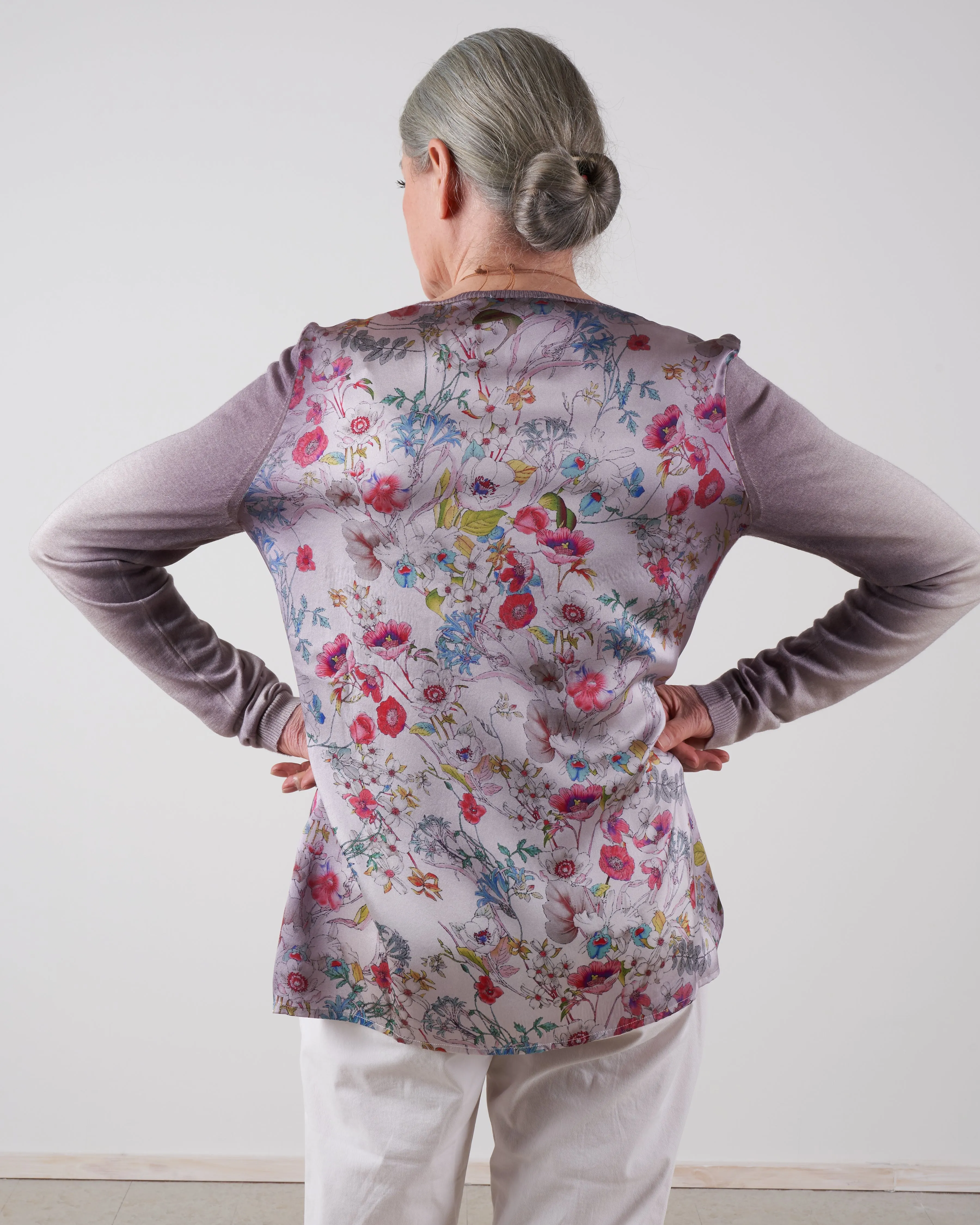 v neck pullover flower printed silk back - gallnut