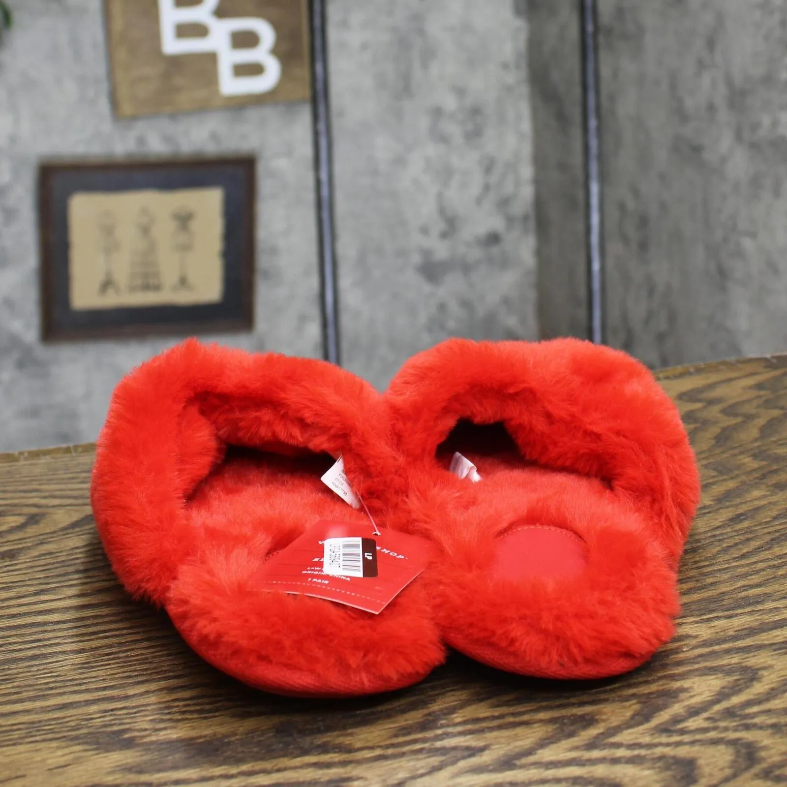 Wondershop Adult Womens Mens Bullseye Scuff Slippers Red L (W 9/10  M 7/8)